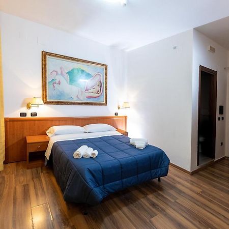 Hotel Pompeii Ruins Торре-Аннунциата Экстерьер фото